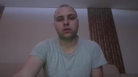 Snapshot of shmele_04 chatting on October 28, 7:16 pm shmele_04 online show from October 28, 7:16 pm