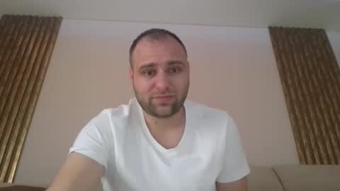 Snapshot of shmele_04 chatting on October 7, 12:09 pm shmele_04 online show from October 7, 12:09 pm