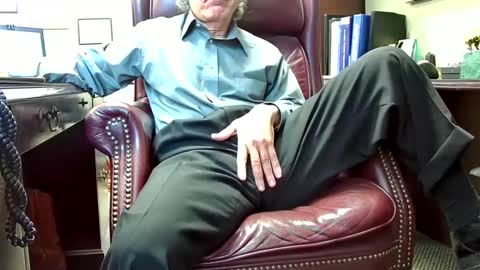 nikolas send dm for an appointment online show from February 24, 9:41 pm