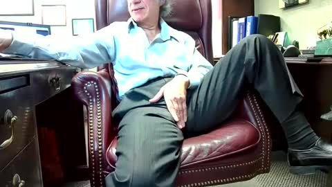 nikolas send dm for an appointment online show from February 25, 1:17 pm