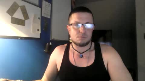 shortmel online show from April 2, 2:53 am