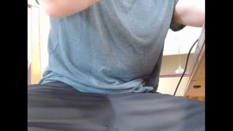 Snapshot of shy_guy_spc chatting on October 27, 8:11 pm shy guy spc online show from October 27, 8:11 pm