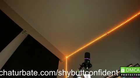 Snapshot of shybuttconfident chatting on December 23, 11:49 pm Jay online show from December 23, 11:49 pm