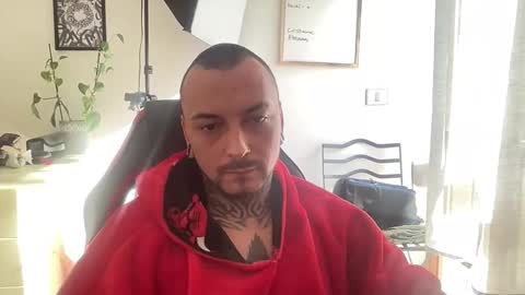 sidvicious23cm online show from February 10, 10:31 am