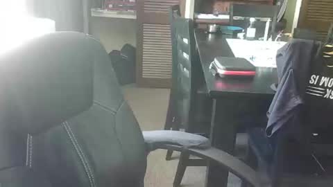 silversarg online show from February 6, 9:55 pm