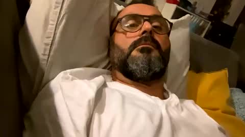 Snapshot of simon_bb chatting on September 29, 9:43 pm Si online show from September 29, 9:43 pm