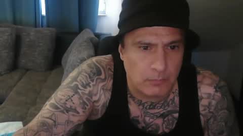 sinalco1975 online show from November 9, 8:29 am