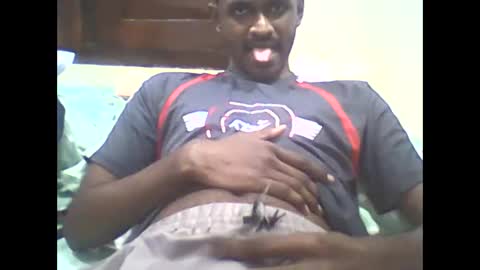 Snapshot of singletamilblackboy chatting on December 12, 9:51 am singletamilblackboy online show from December 12, 9:51 am