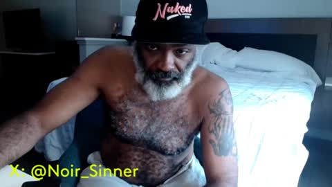 Snapshot of sinnernoir chatting on September 23, 5:56 pm My Name Is..............................John online show from September 23, 5:56 pm