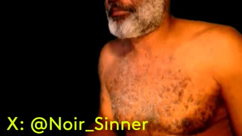 Snapshot of sinnernoir chatting on January 25, 4:24 pm My Name Is..............................John online show from January 25, 4:24 pm