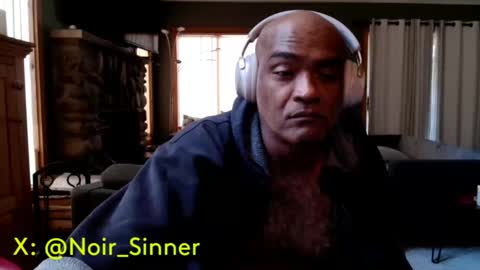 Snapshot of sinnernoir chatting on September 28, 3:32 pm My Name Is..............................John online show from September 28, 3:32 pm