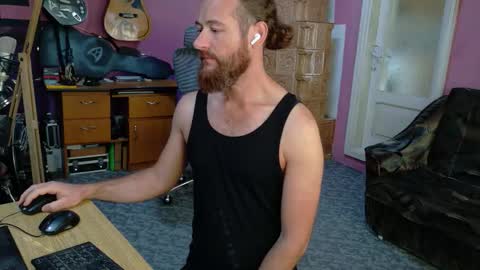 I am The Fourth and only Sir. Pelo online show from September 21, 6:46 am