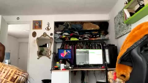 siriss_boyrag online show from May 24, 11:38 am