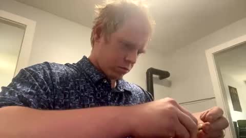 sissybtchboi online show from May 5, 10:10 pm