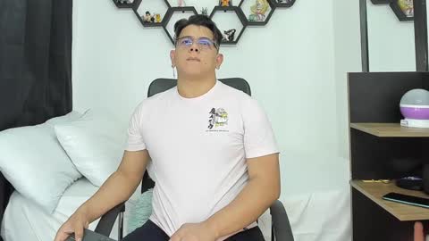 Siul Thompson online show from January 20, 8:29 pm