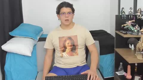 Siul Thompson online show from September 10, 11:03 pm