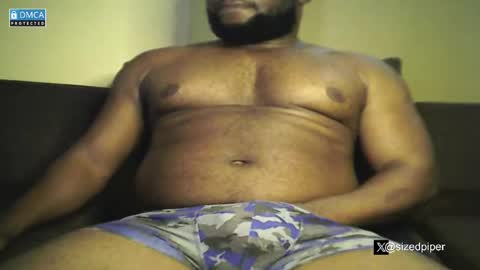 Snapshot of sizedpiper chatting on December 11, 1:55 pm Pvt is open. Drop thumbs up in satisfaction online show from December 11, 1:55 pm