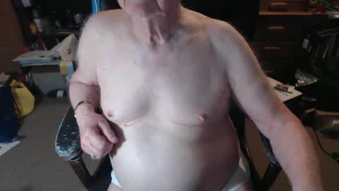 sjbottomboi online show from March 31, 2:46 am