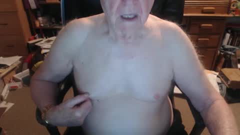 sjbottomboi online show from October 2, 3:21 am