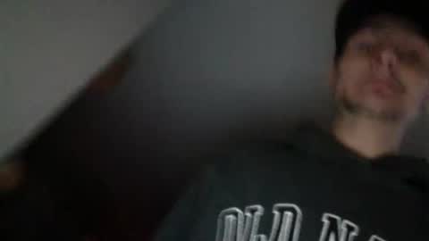 Snapshot of skater_v2 chatting on February 14, 10:04 pm Christopher online show from February 14, 10:04 pm