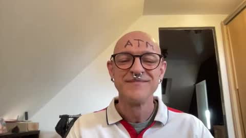 Skinbastard online show from April 12, 1:56 pm