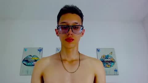 Snapshot of skinny_bigcock20 chatting on February 27, 8:20 pm skinny_bigcock20 online show from February 27, 8:20 pm