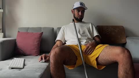 Snapshot of skinnylatin69 chatting on February 18, 4:38 pm skinnylatin69 online show from February 18, 4:38 pm