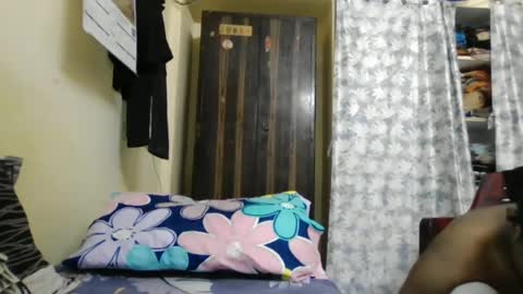 Indianslut1431 online show from July 3, 9:37 am