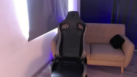 Liam Vokov online show from March 10, 4:35 pm