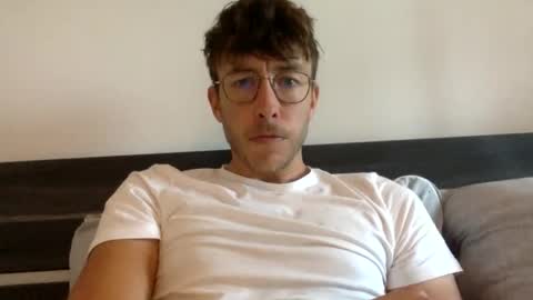 skyisthelimit1995 online show from November 30, 8:49 am