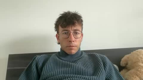 skyisthelimit1995 online show from May 16, 3:32 pm