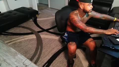 Snapshot of slangondemhoes chatting on October 15, 12:29 am nasty twitter KASHCARTERATL online show from October 15, 12:29 am