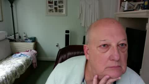 slick50000 online show from September 10, 8:07 pm