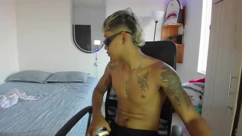 slim_master12 online show from February 25, 10:07 pm