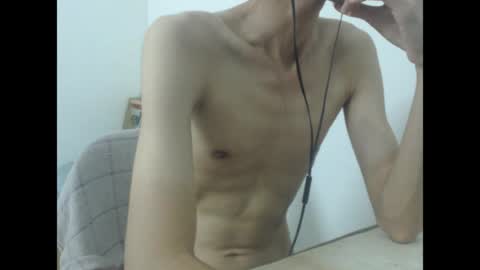 slimboner89 online show from April 5, 1:40 pm