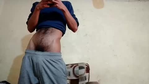 Snapshot of slimshaddyxx chatting on December 14, 7:07 am Prince online show from December 14, 7:07 am