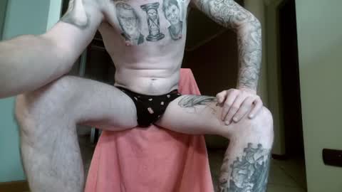 smallone8825 online show from July 12, 4:58 am