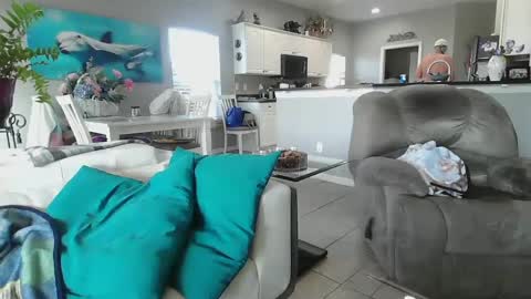 Daddy online show from February 10, 2:05 pm