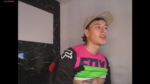 smith  grey online show from February 14, 5:52 pm