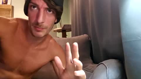 Snackyyyy online show from February 23, 2:46 am