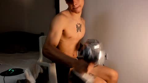 snakebutterfly online show from January 4, 7:13 am