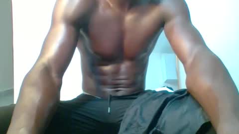 Snapshot of sneaky_link2 chatting on December 4, 6:55 am papi online show from December 4, 6:55 am