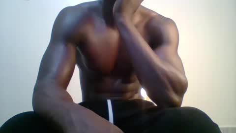 Snapshot of sneaky_link2 chatting on December 5, 7:27 am papi online show from December 5, 7:27 am