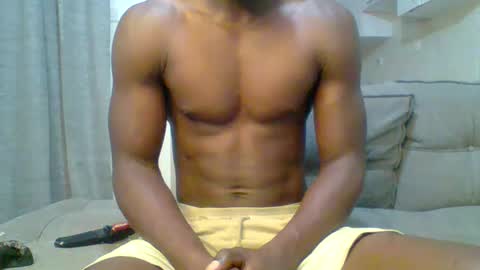 Snapshot of sneaky_link2 chatting on December 10, 6:22 am papi online show from December 10, 6:22 am