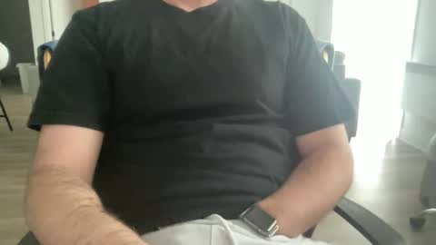 someoneyoudontsee online show from September 25, 1:32 pm