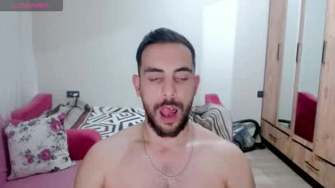 luis online show from February 27, 11:26 pm