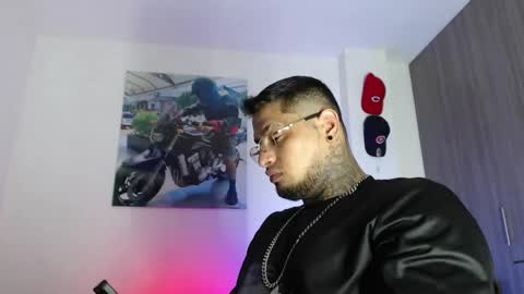 soy_apolo online show from January 12, 8:35 pm