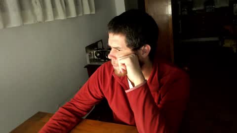 Snapshot of spanishboytenerife chatting on December 27, 12:39 am spanish online show from December 27, 12:39 am