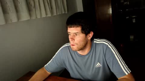 Snapshot of spanishboytenerife chatting on February 2, 12:40 am spanish online show from February 2, 12:40 am