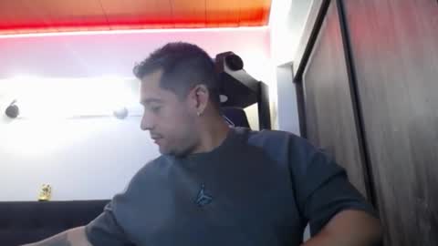     online show from March 9, 4:50 am